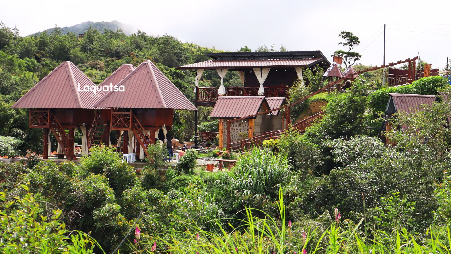 Malico Pinewood Cabin and Café